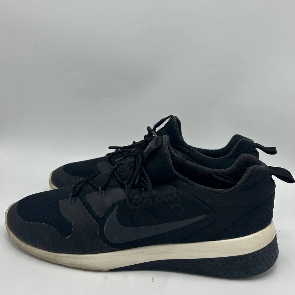 Nike Men's Black Athletic Shoes Size 10.5